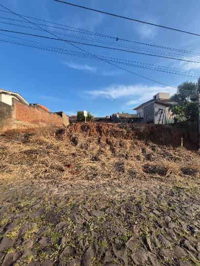 Terreno plano com 14 metros de frente, e 385 m² de área total no bairro Bela Vista em Estância Velha!
